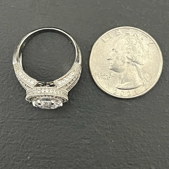 White Cubic Zirconium Sterling silver Ring size 6 - Picture 14 of 15